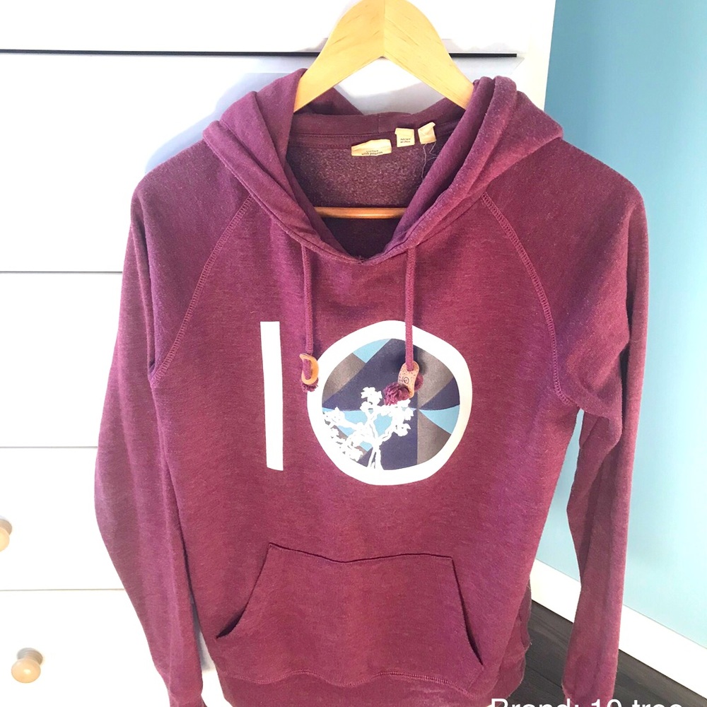 Tentree sweater. Burgundy.